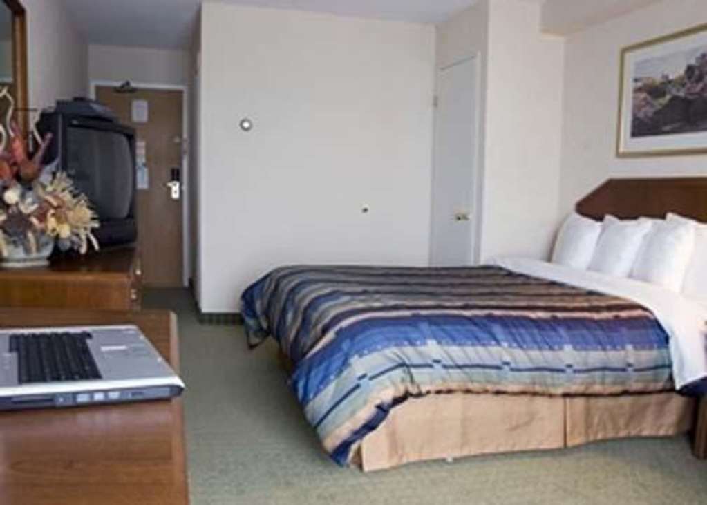 โฟร์ พอยต์ บาย เชอราตัน โทรอนโตแอร์พอร์ต อีสต์ Hotel โตรอนโต ห้อง รูปภาพ